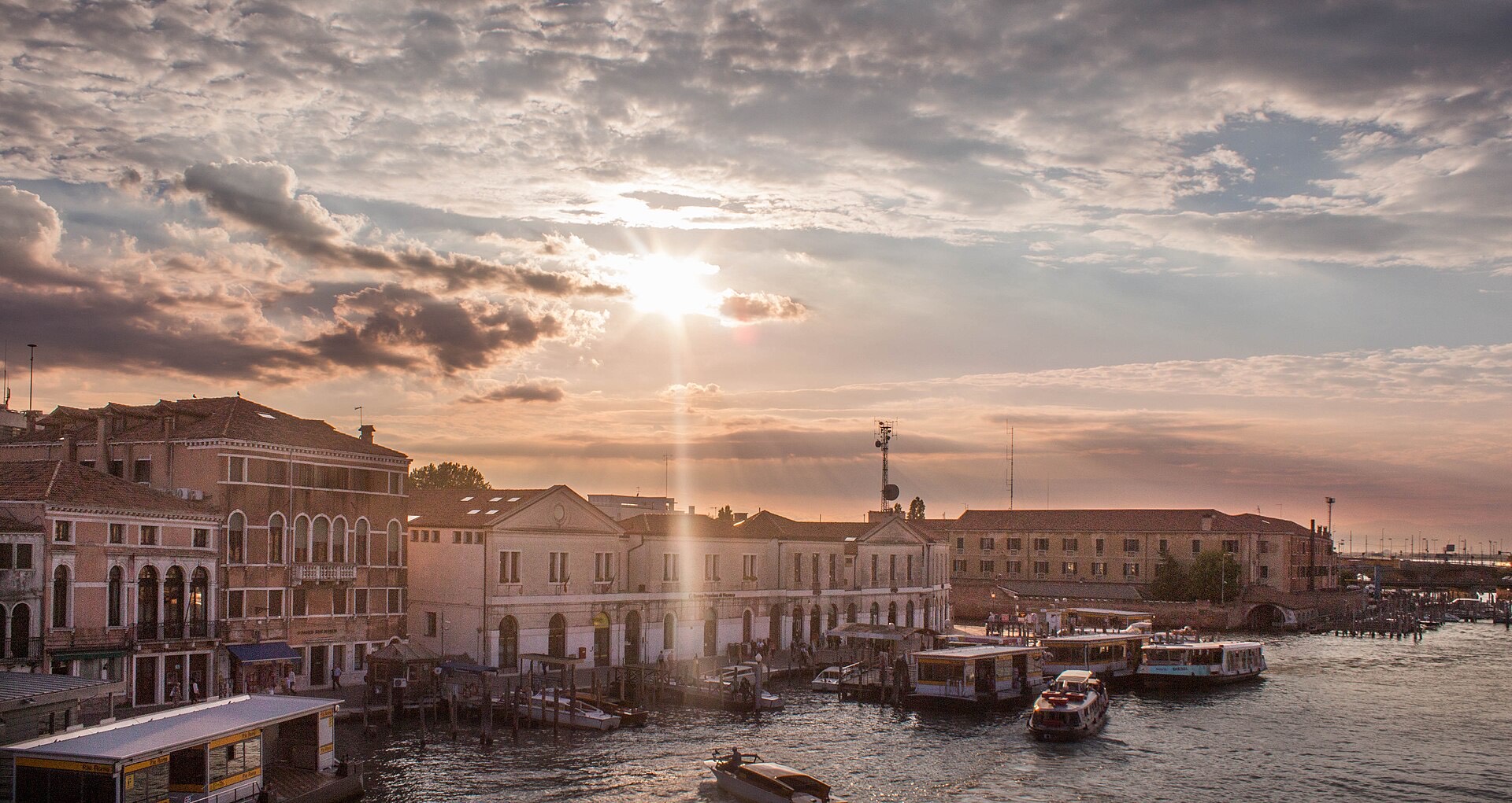 The Grand Canal at dusk from the Constitution Bridge, looking toward the station precinct